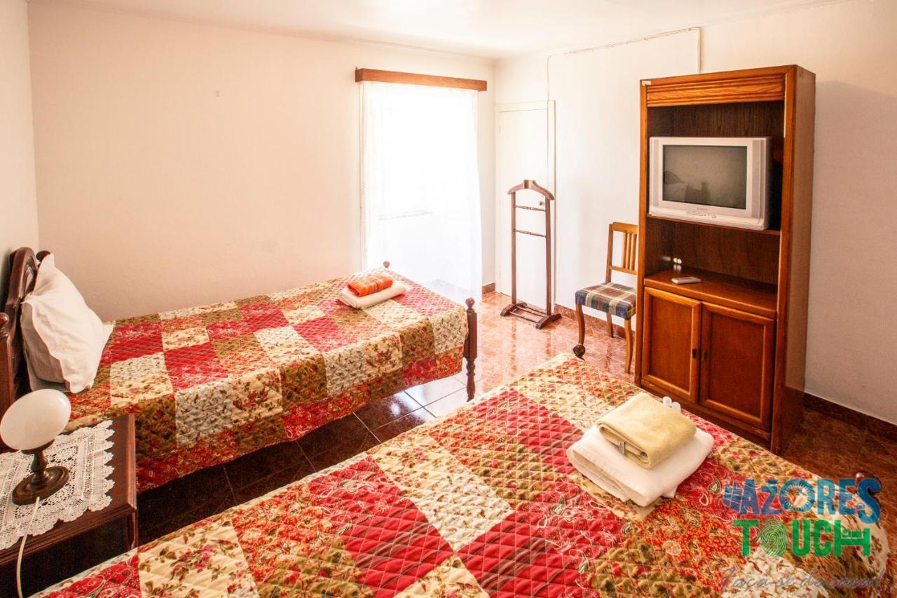 Hospedaria casa D'Avo Praia da Vitoria Bagian luar foto